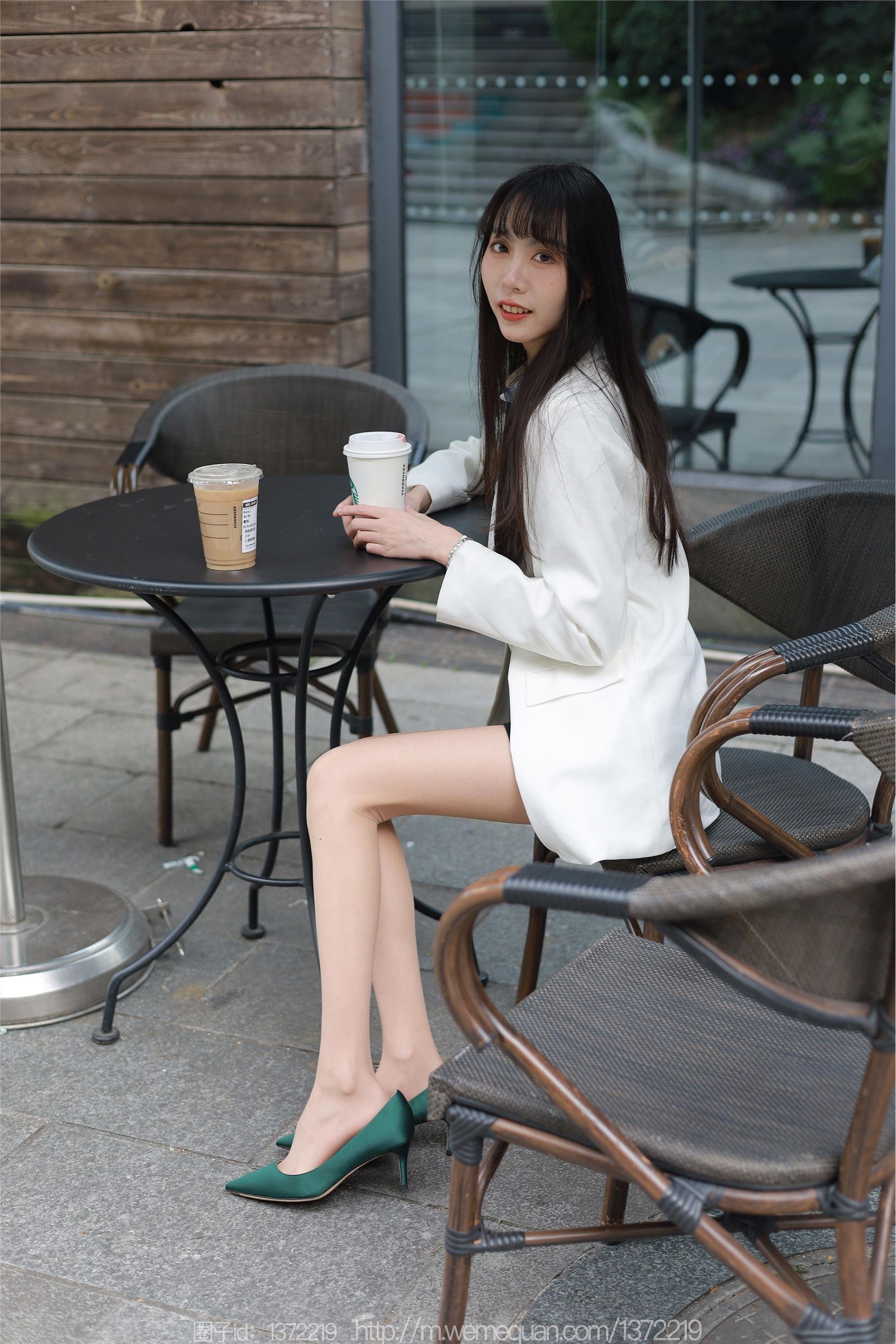 IESS异思趣向  2023.02.18 丝享家 1365 团团《街拍OL美女》